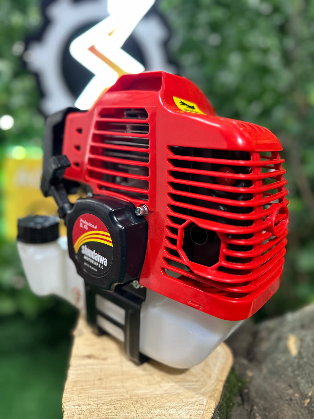 Guadaña Profesional Shindaiwa B45 – Motor 2T 47cc, 3.0 HP con Kit Completo
