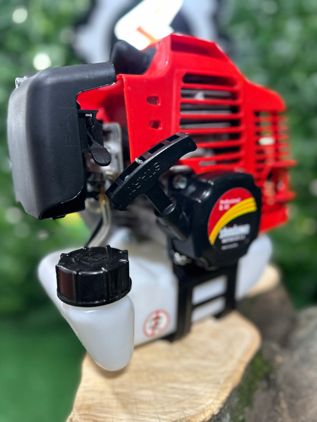 Guadaña Profesional Shindaiwa B45 – Motor 2T 47cc, 3.0 HP con Kit Completo