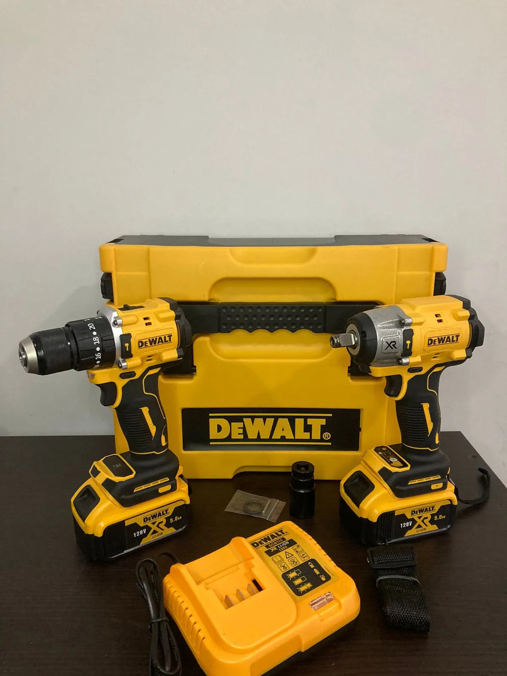 Combo Llave de Impacto + Taladro Inalámbrico