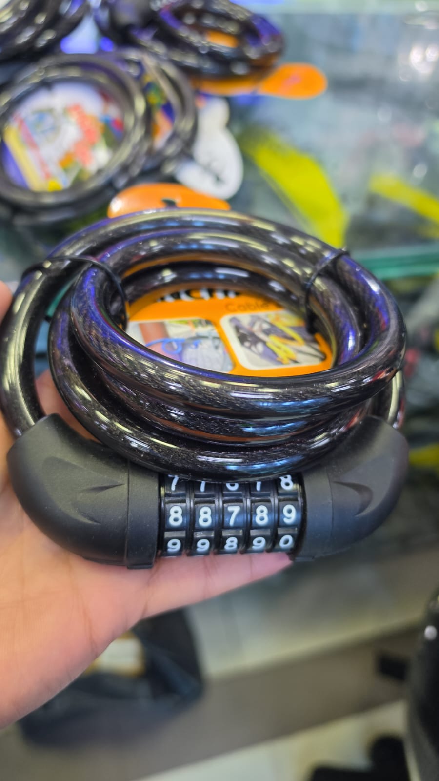 Guaya de seguridad de 5 m con candado de combinación de 5 dígitos